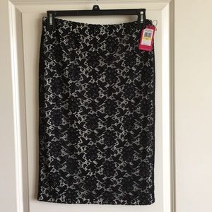 Vince Camuto lined stretch pencil skirt